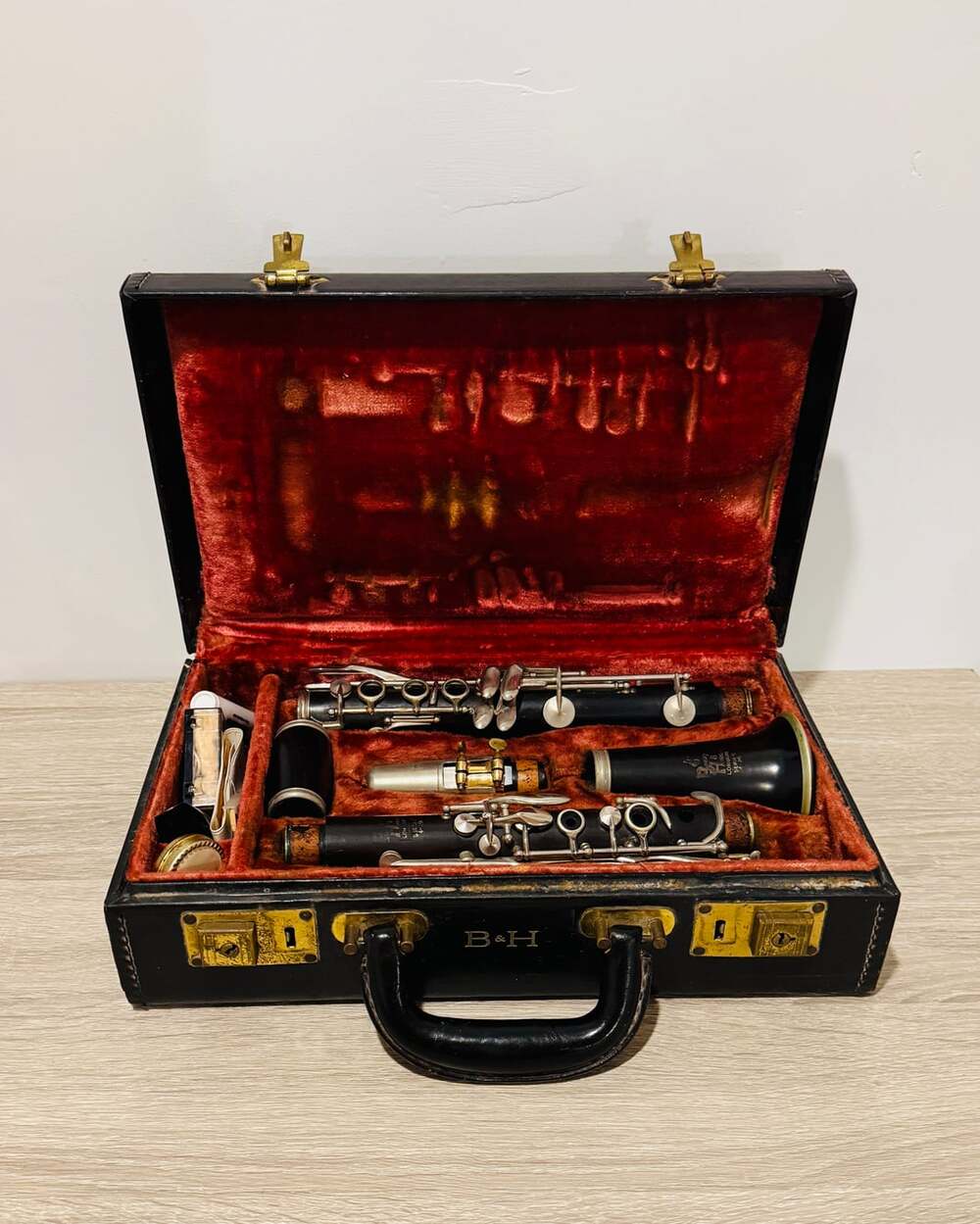 Vintage Boosey & Hawkes London Series 4-20 Wood Clarinet w/ Lifton Case & Access